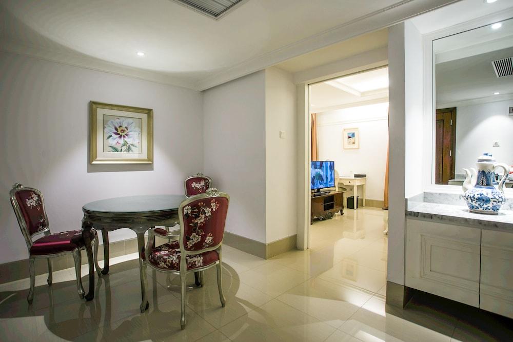 Hotel Santika Seminyak Экстерьер фото