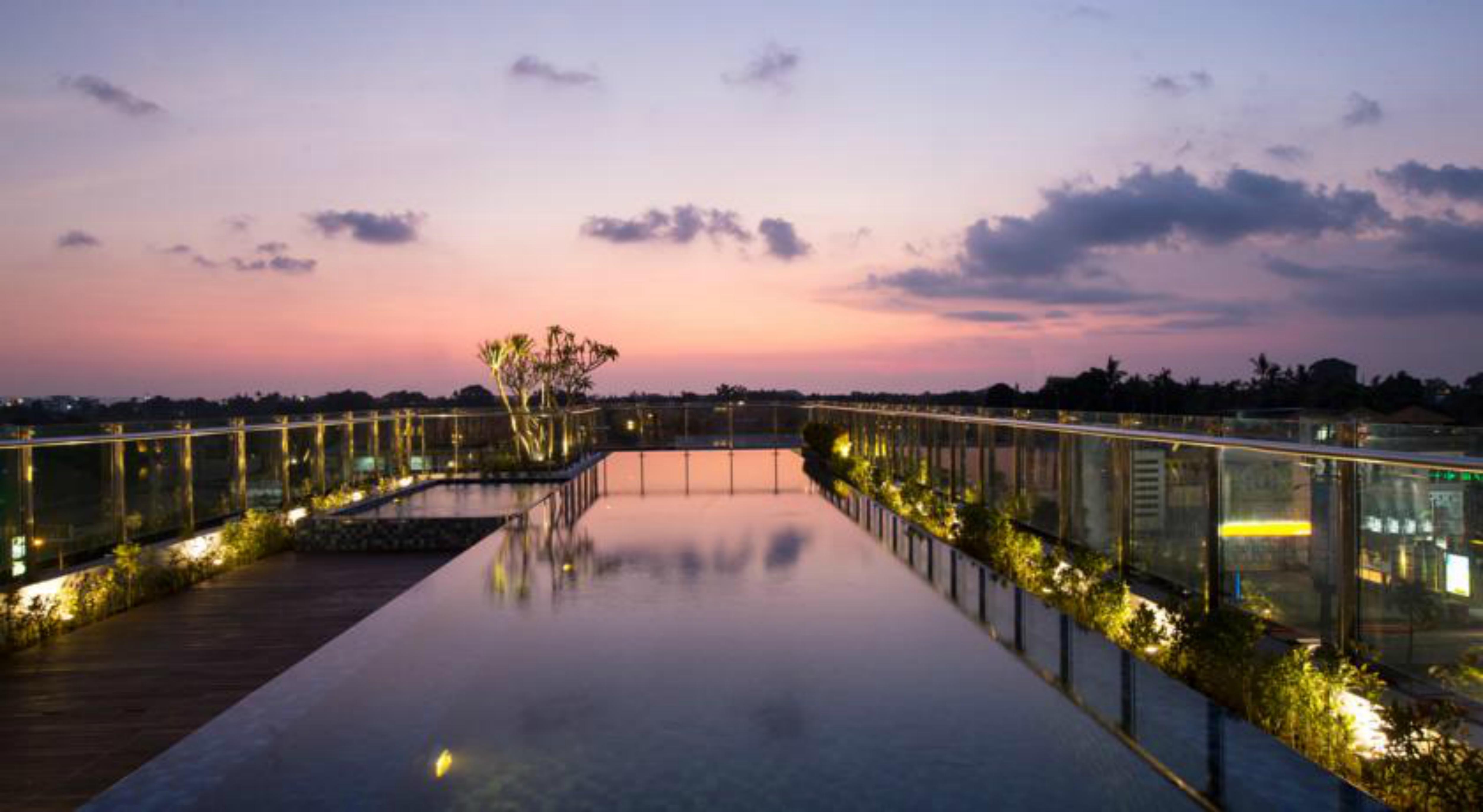 Hotel Santika Seminyak Экстерьер фото